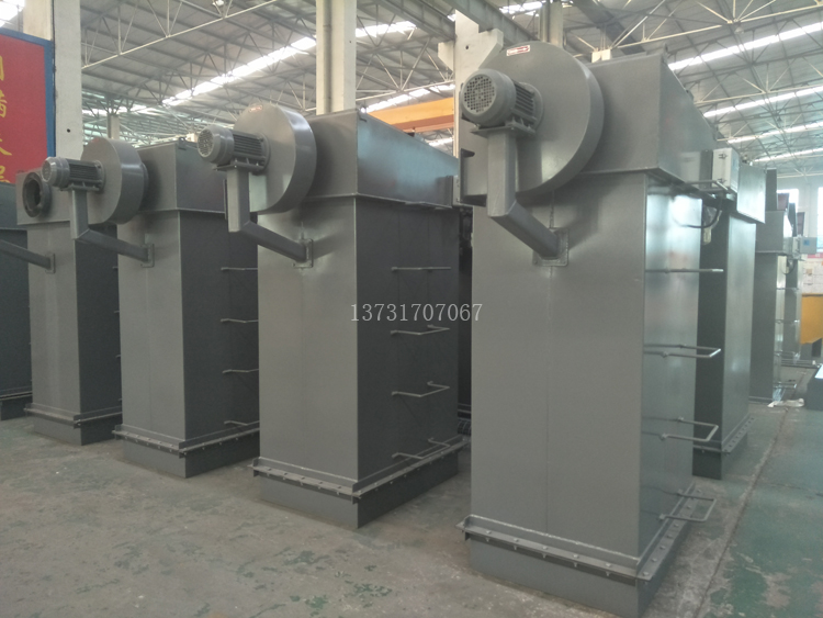 2018年最新研發(fā)15m2、25m2倉(cāng)頂布袋除塵器投放市場(chǎng)